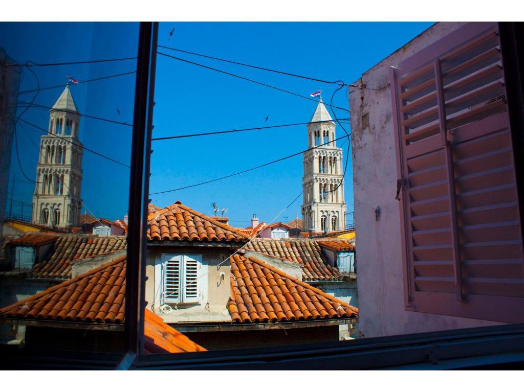 Best Of Split Apartments Rom bilde